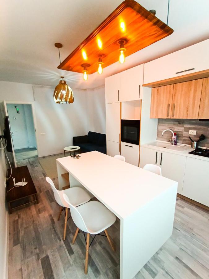 Preciziei Retreat Ap With Parking And Self Check In Apartment Bucharest Exterior photo